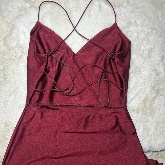Windsor Dresses & Skirts - Windsor Red Spaghetti Strap Bodycon Dress